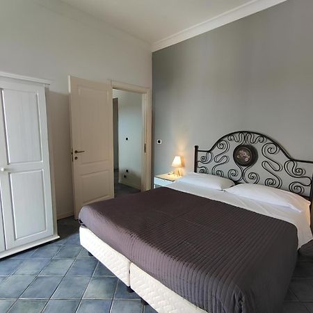 La Rosa Sul Mare Aparthotel Syracuse ภายนอก รูปภาพ